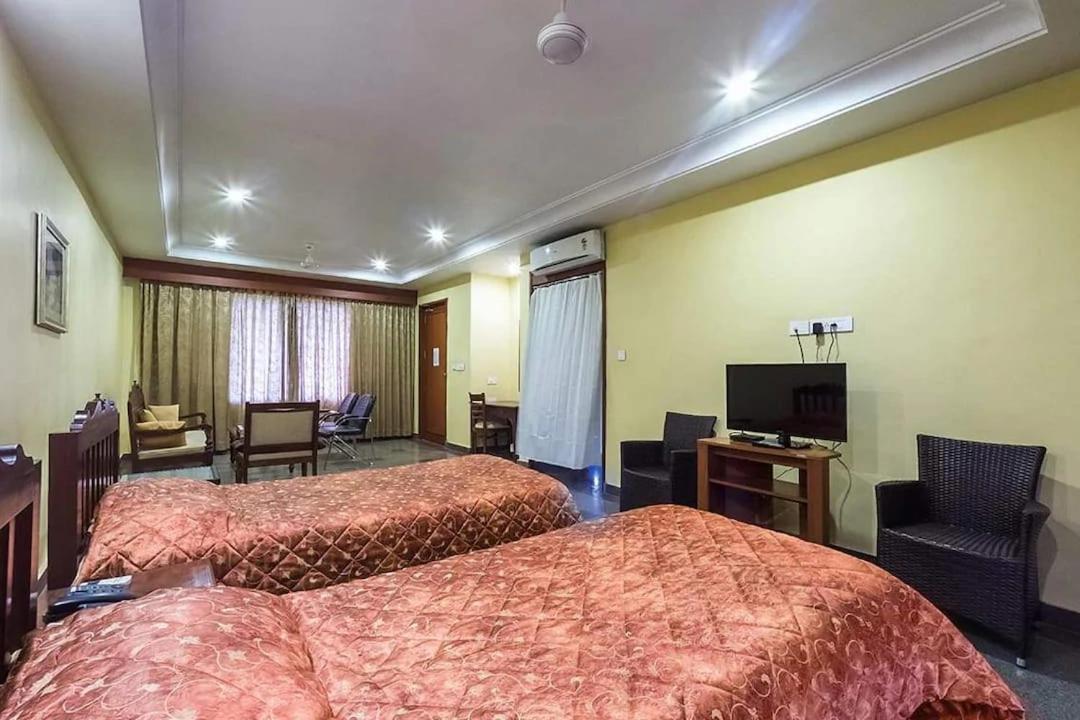 Krishna Heritage Resort Badami Ngoại thất bức ảnh