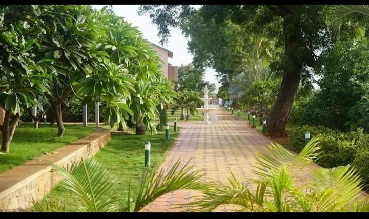 Krishna Heritage Resort Badami Ngoại thất bức ảnh